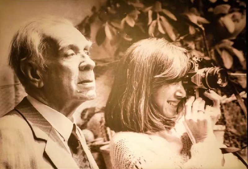 ㅤ▎博尔赫斯书中无处不在的 玛丽亚·儿玉 为了这一切不同的事物，正如斯宾诺莎所预感的那样，这一切也许只是一件无限事物的表象和侧面，我把这本书呈献给你，玛丽亚·儿玉